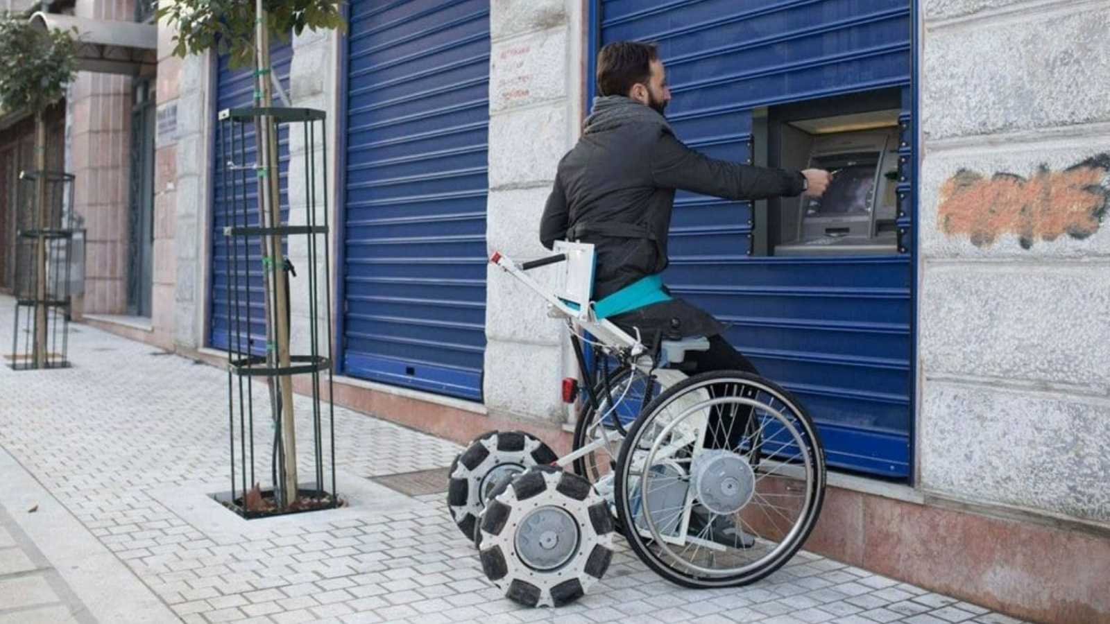 Laddroller: una solución híbrida entre un exoesqueleto y una silla de ruedas
