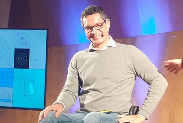 Fotografía de jorge iglesias de ibm durante su ponencia en la cuarta jornada anual de dicatic