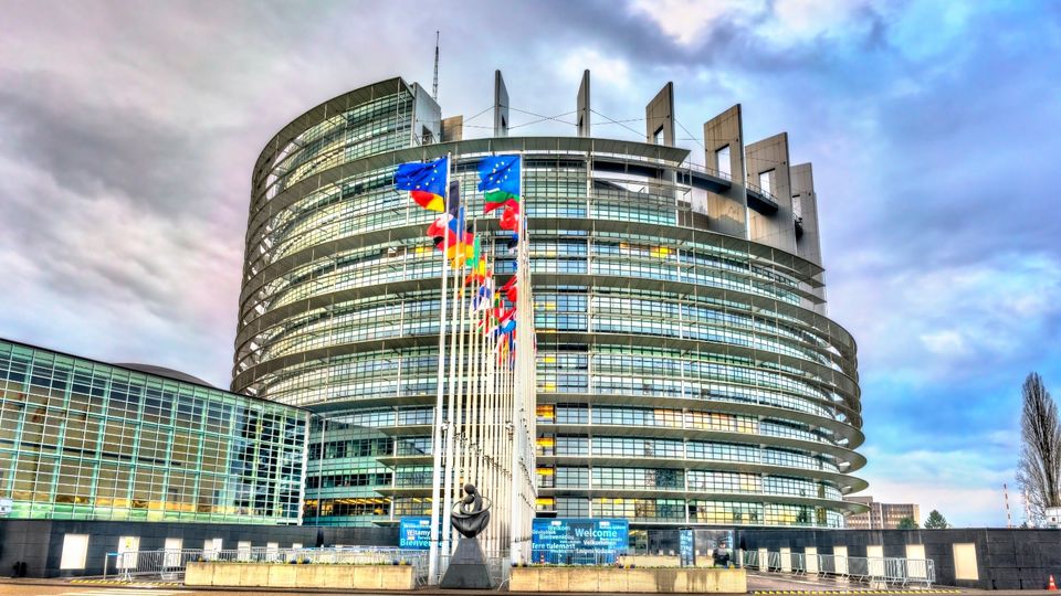 El Parlamento Europeo aprueba la directiva que regula la tarjeta europea de discapacidad
