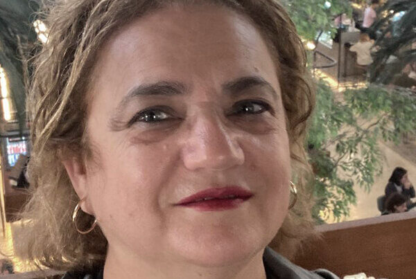 Chele Esteve. Profesor de diseño y directora de la Cátedra