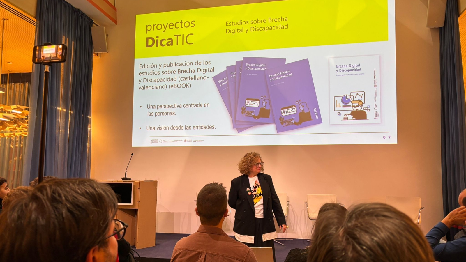 DicaTIC, protagonista de la 40 edición de PechaKucha Night Valencia de la mano de nuestra directora, Chele Esteve