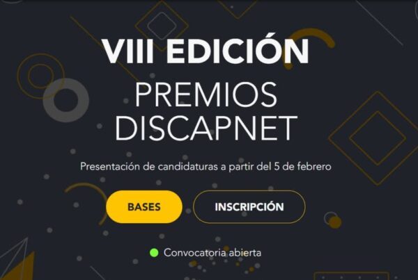 cartel de los premios. Arriba, el título VIII edición premios discapnet. Presentación de candidaturas a partir del 5 de febrero. Bases e inscripción