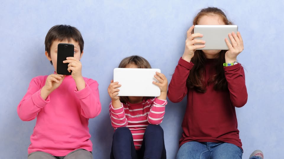 El Cermi pide medidas para evitar una brecha digital de niñas y niños con discapacidad