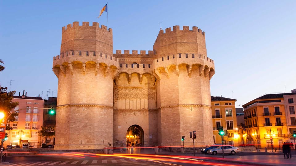 Centro de interpretación adaptado a personas con discapacidad en las Torres de Serranos