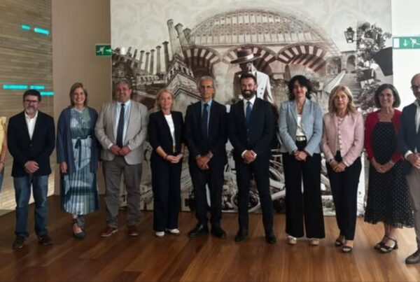 Fotografía de los once integrantes de la Comisión de Políticas Integrales de la Discapacidad de la federación. Son seis mujeres y cinco hombres