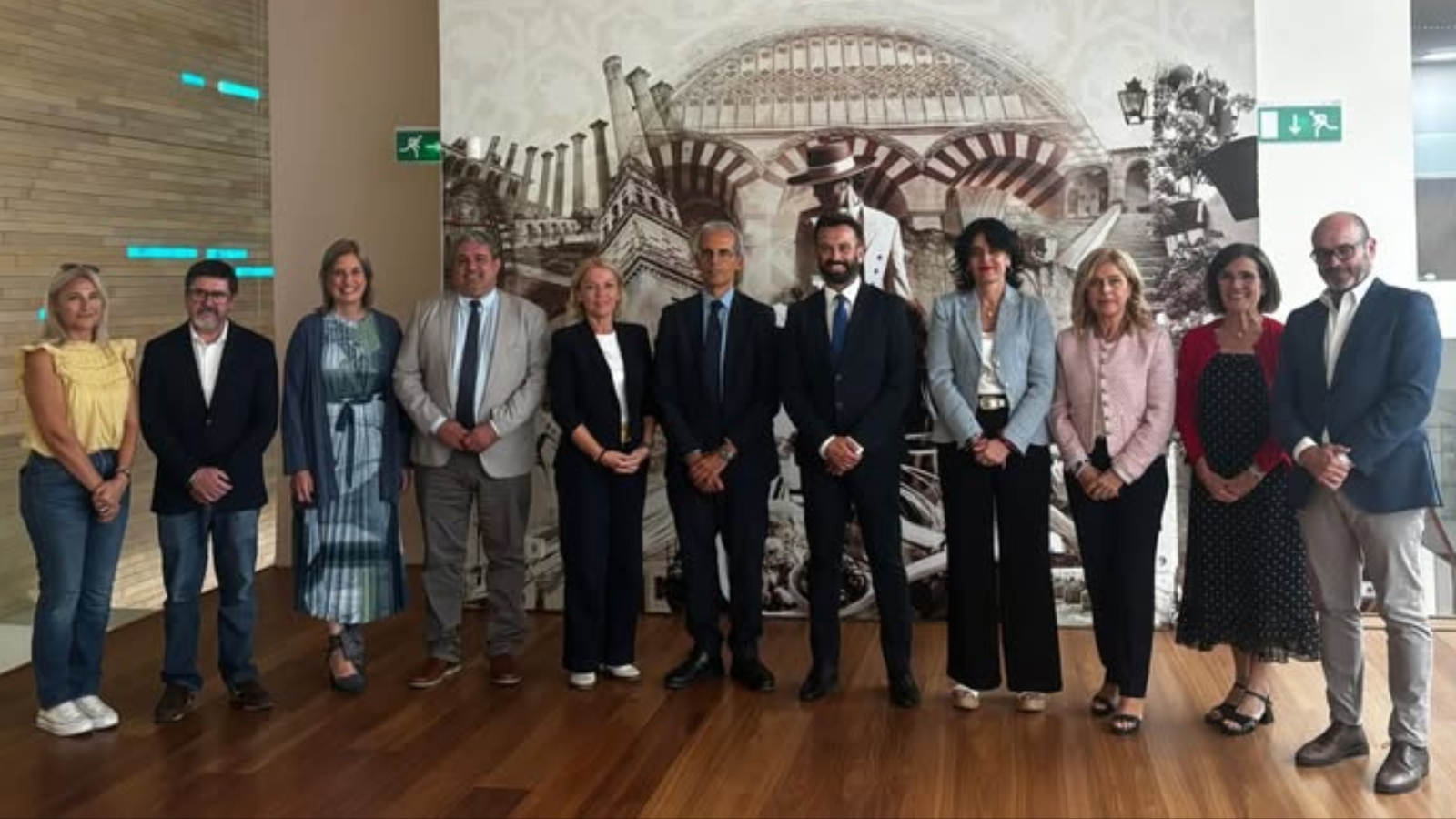Fotografía de los once integrantes de la Comisión de Políticas Integrales de la Discapacidad de la federación. Son seis mujeres y cinco hombres