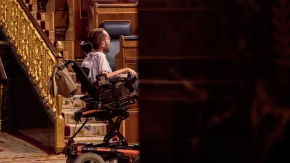 Foto de Pablo Echenique en el Congreso de los Diputados, de Gabriel Luengas.