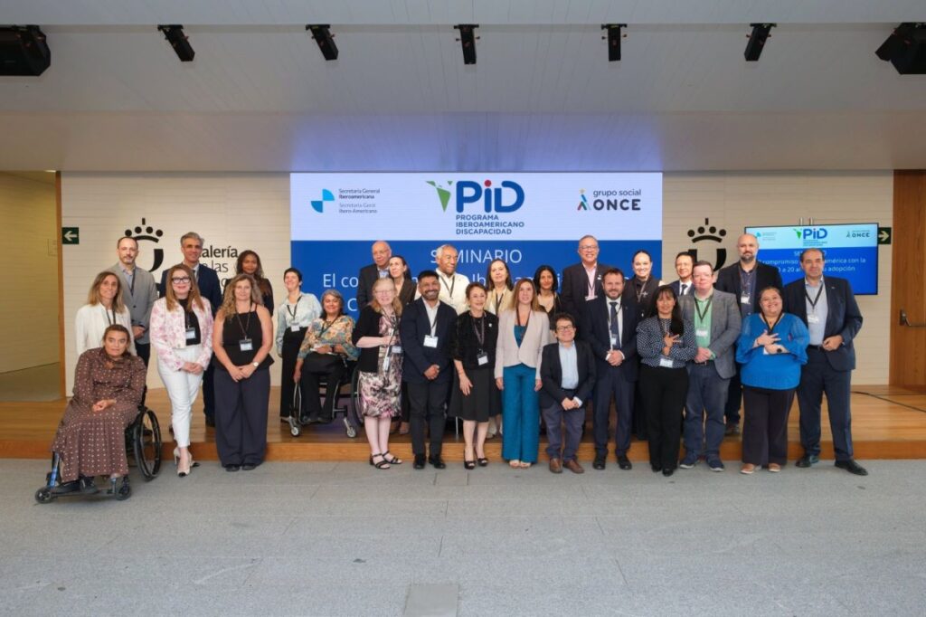 Foto de las personas participantes en la jornada
